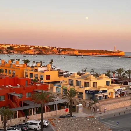 Apartamento Charming In Wi-fi/ac Portimão